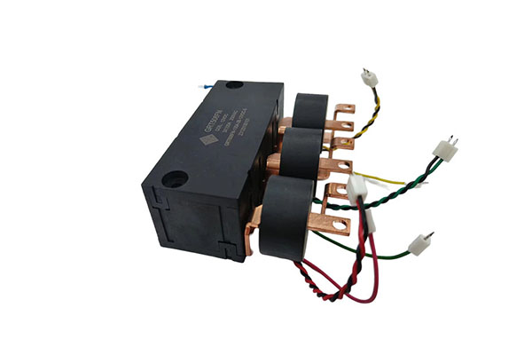 How does the Three-Phase Bistable Latching Relay perform in strong magnetic fields or electromagnetic interference?